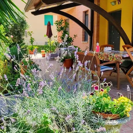 App Con Giardino Porticato Di Uso Esclusivo Solo Per Le Famiglie * San Benedetto del Tronto