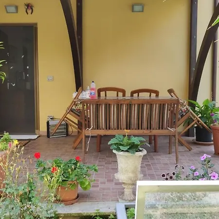 App Con Giardino Porticato Di Uso Esclusivo Solo Per Le Famiglie Lägenhet San Benedetto del Tronto