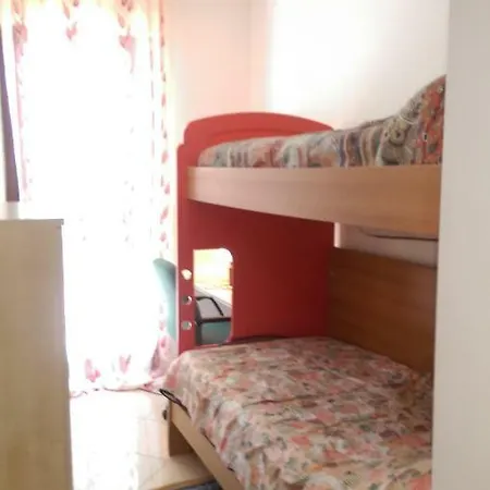 App Con Giardino Porticato Di Uso Esclusivo Solo Per Le Famiglie