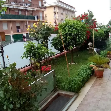 Lägenhet App Con Giardino Porticato Di Uso Esclusivo Solo Per Le Famiglie